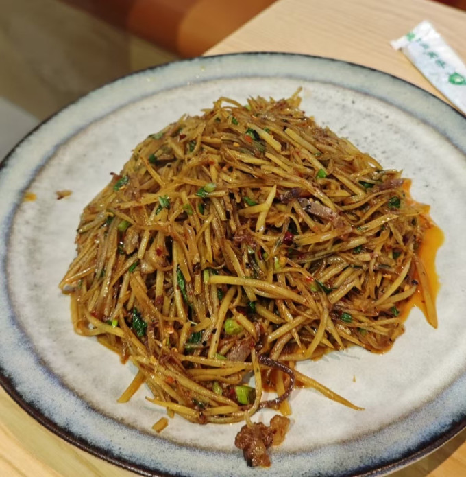 聚会餐饮