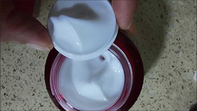 欧诗漫乳液面霜