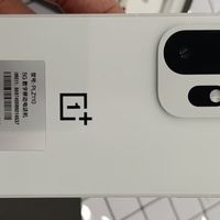 一加15T，小直屏游戏旗舰