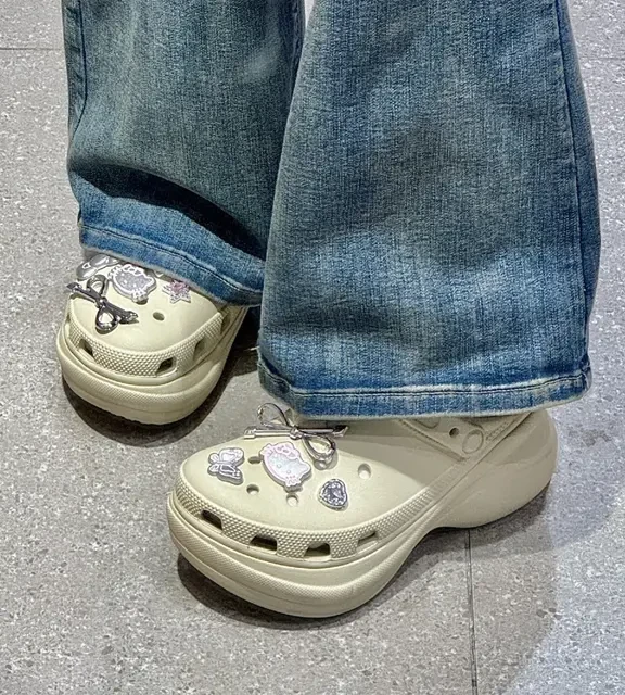 核了4份Crocs 88节作业单：贝雅稳在130档，但看着最便宜的那款价格差出60元