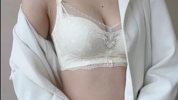 小胸下垂本命调整型内衣！爱戴无钢圈聚拢文胸✨