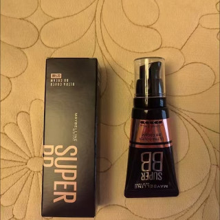 早五秒出门秘诀！美宝莲巨遮瑕BB霜伪素颜绝了💄