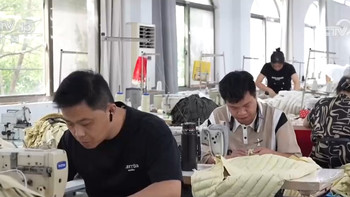 三伏天羽绒服爆单6亿，反季抄底99元2件