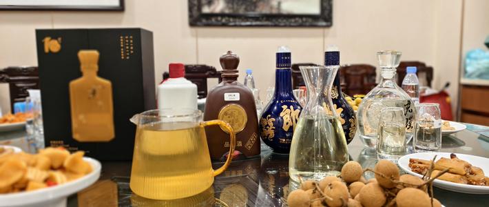 老青花郎实饮、生肖酒开箱 | 郎酒8.15日报