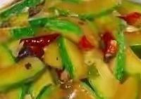 中老年人适量补充蛋白质