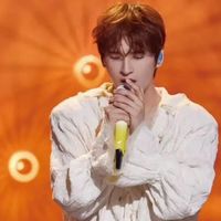 6票之差张远告别《歌手》，苏醒19年兄弟哽咽：现在是他最好的时候