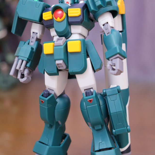 等了30年，《高达X》粉终于等来排面：一年3款通贩HG，斑豹上市后该冲还是该等