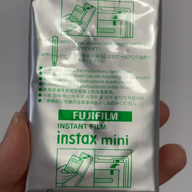 回收行情天天更新，白边跌到54一盒：相纸囤货党，开学前该高位套现还是继续捂？
