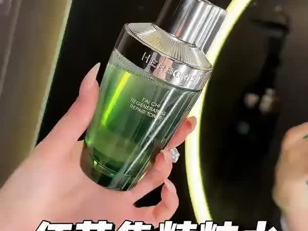 佰草集修内、珀莱雅提外！25+熬夜党到底怎么选不踩雷