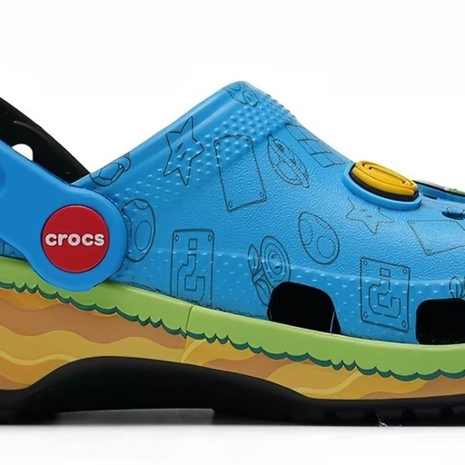 Crocs联名马力欧：舒适与趣味兼备