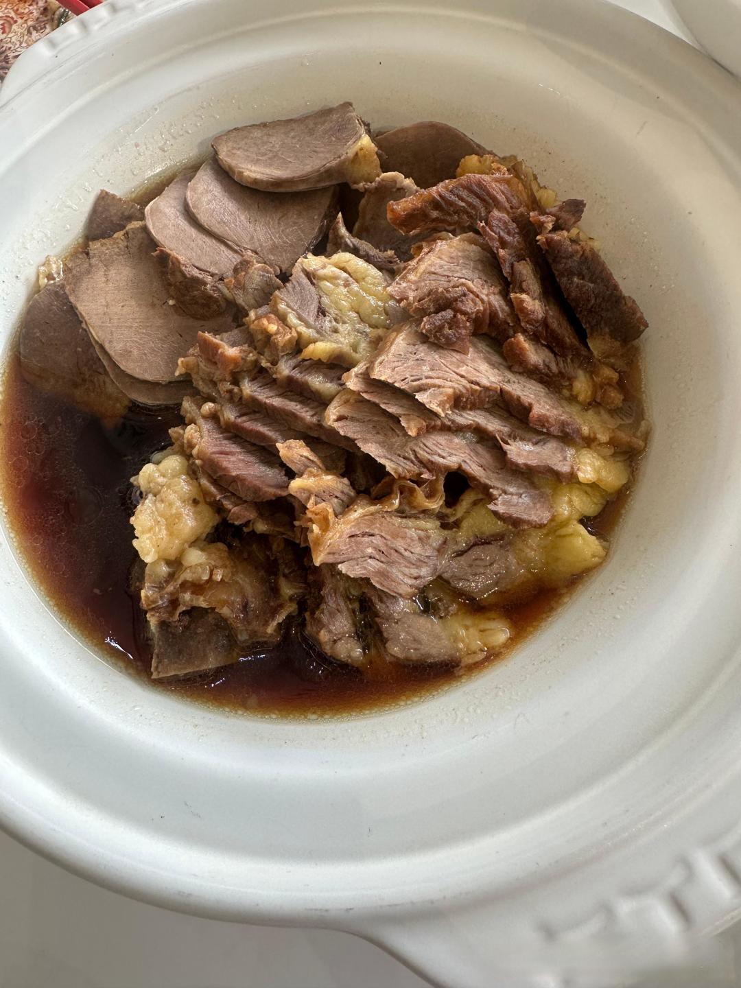 洛杉矶版深夜食堂:东北烧烤铁锅炖,烟火气直接拉满