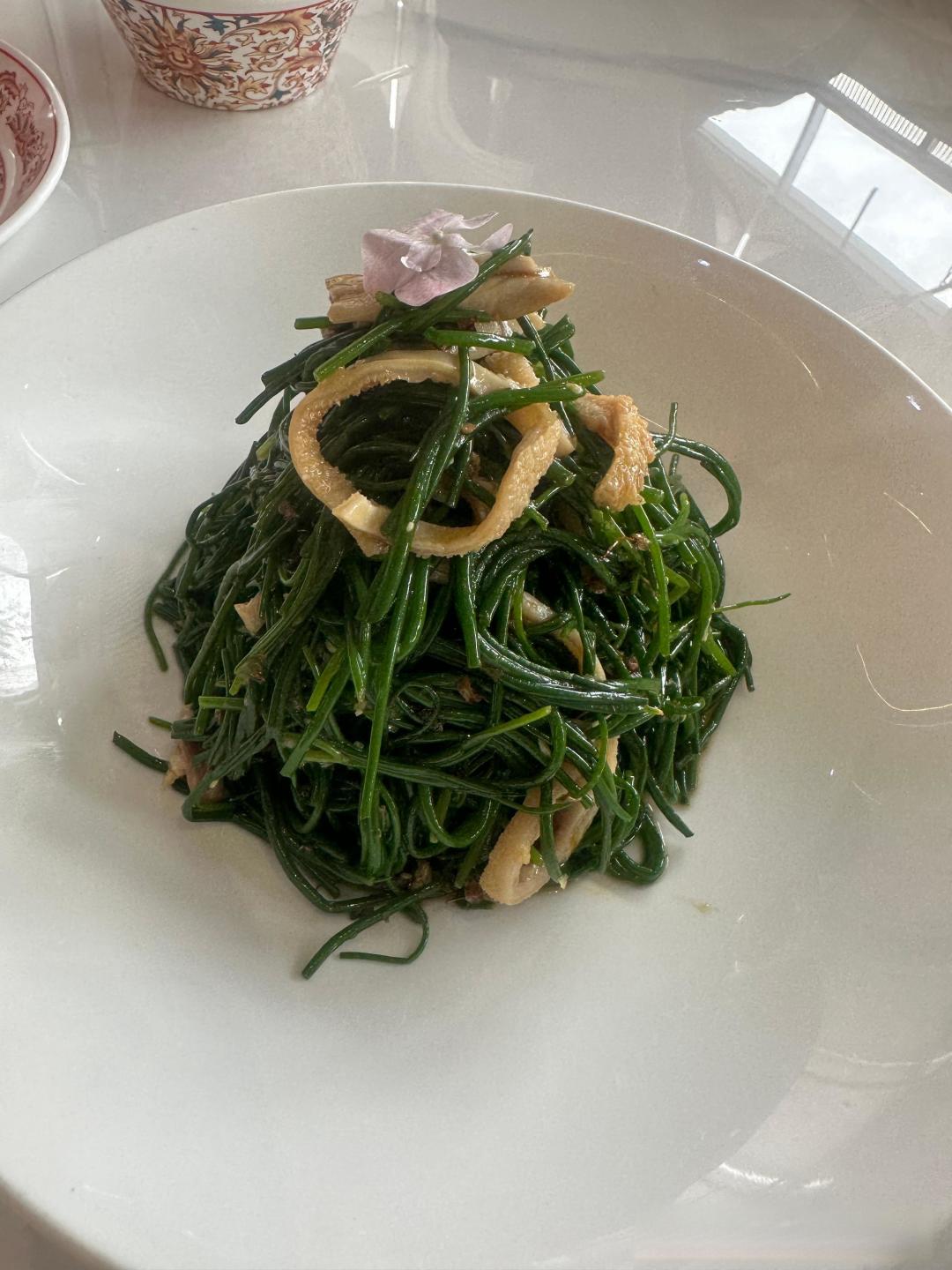 洛杉矶版深夜食堂：东北烧烤铁锅炖，烟火气直接拉满