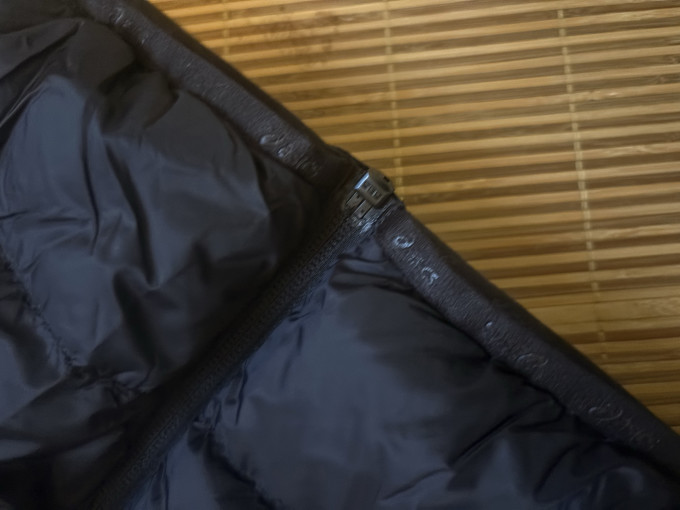 亚瑟士儿童羽绒服