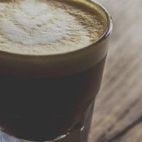 不卖茶也不卖咖啡？茶咖店集体不务正业想干嘛？
