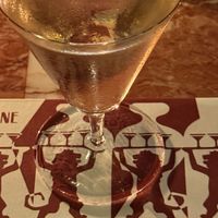 去年排队5小时的“世界第一酒吧”，现在去还要等2小时吗？Bar Leone上海店开业9个月，我把排队时长、菜单口碑和账单都核了一遍