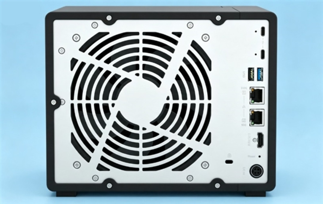 威联通推出NAS新品TS-h966TX:万兆网口、双雷电4