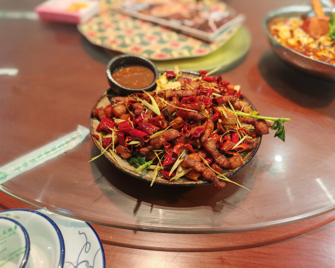 聚会餐饮