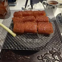 《一饭封神2》带火打卡潮，同款香茅脆皮叉烧却被吐槽“油像水一样”：去打卡前先看这份避坑指南