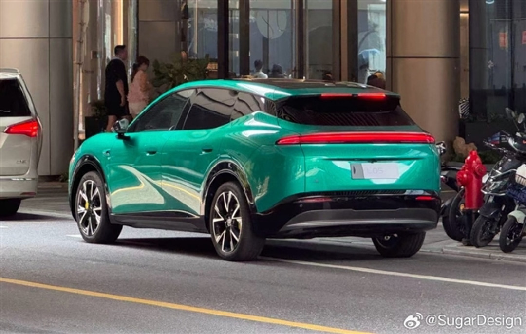 不溜背的中型SUV 小鹏MONA L05实车曝光:起售或低于15万