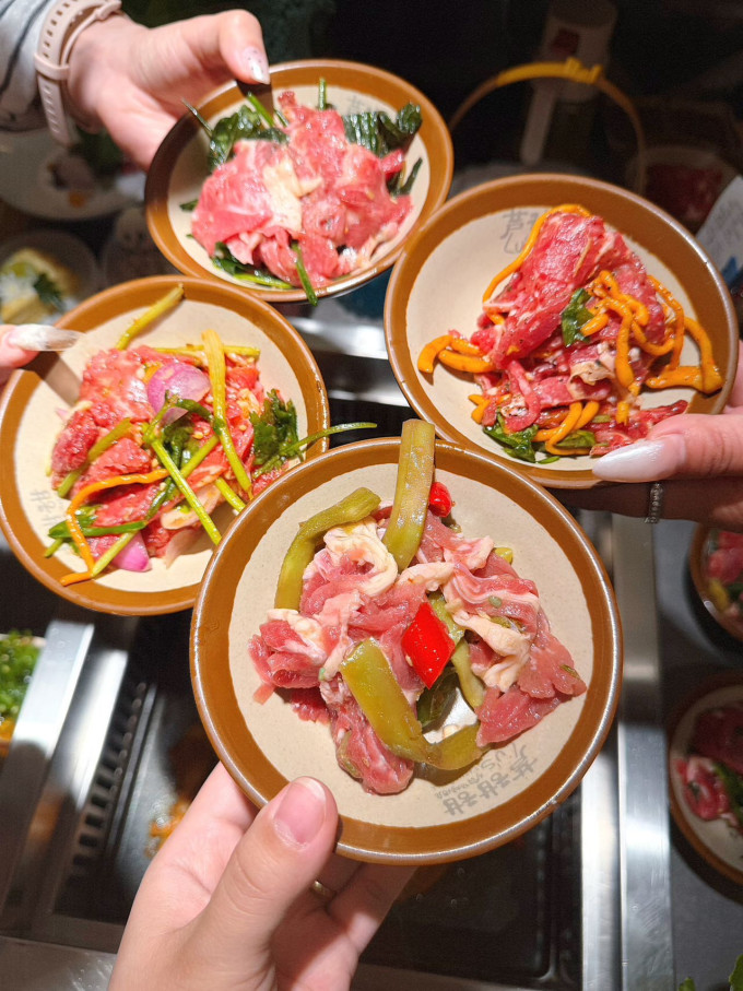 聚会餐饮