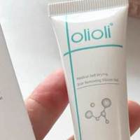 双眼皮术后上班族女生怎么选祛疤膏 性价比和通勤使用感都要顾到
