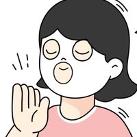 术后疤痕开始发硬发痒的人别乱涂，增生护理要先分清祛疤膏用途