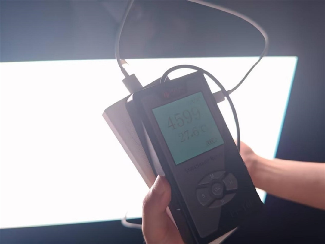 RGB-Mini LED纪元旗舰究竟有多强！海信UX 2026款评测：电视色域、亮度双冠王