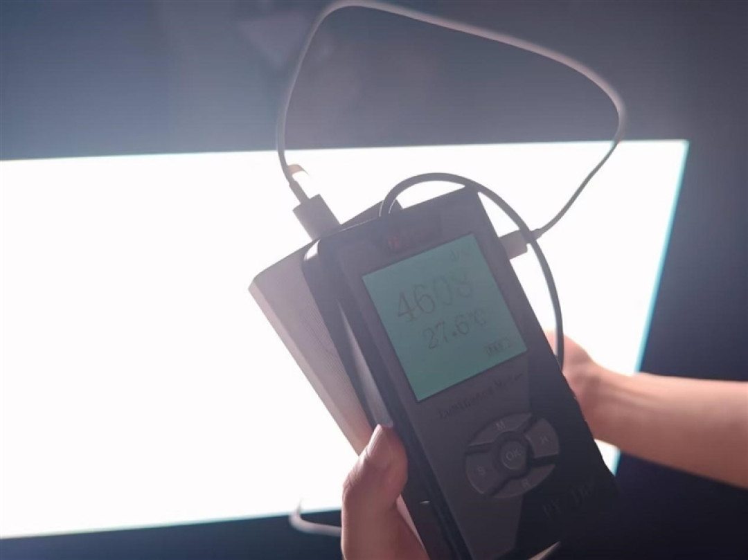 RGB-Mini LED纪元旗舰究竟有多强！海信UX 2026款评测：电视色域、亮度双冠王