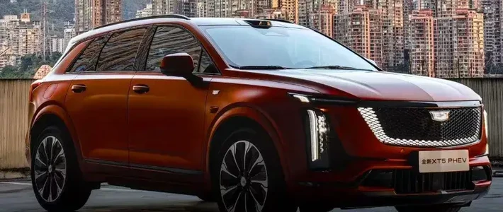 凯迪拉克、大众、奔驰排队上车的“世界模型”智驾：XT5 PHEV预售前，先把这堆乱数据捋清楚
