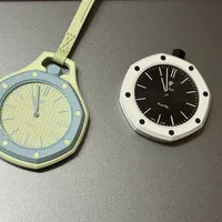 从溢价6倍到walk-in现货只用了3个月：Swatch×爱彼Royal Pop怀表退烧复盘，以及被它带火的怀改腕改装生意