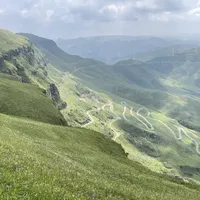 韭菜坪现在花开三成，盛花期要等8月24日之后：暑假最后两周去黔西，先把时间定对再买票