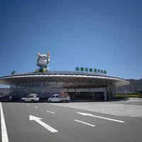 四川服务区试点"充电取号"：一半车主说排队是噩梦，一半自驾新疆没排过队，核对全网样本后，我把排队真相和出发前清单整理出来了