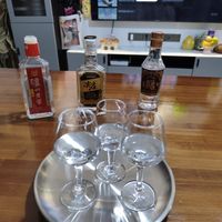 高洲70度原酒被骂“涂改液”，却有人成箱囤：翻完4平台测评，搞懂这酒该怎么喝