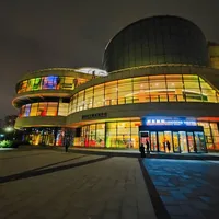 西安演出提前1天被取消，下一站烟台3天后开演：跨城追郭德纲巡演的人，更大的赌注是机酒