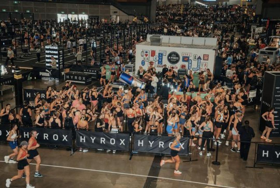 深圳HYROX不只属于精英:带病PB、逆龄夺冠,这才是满级人类