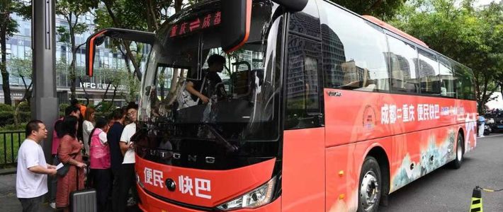 京沪二等座逼近800元，旁边的大巴只要60块：这波“大巴复活”是真的，但不是谁都能换