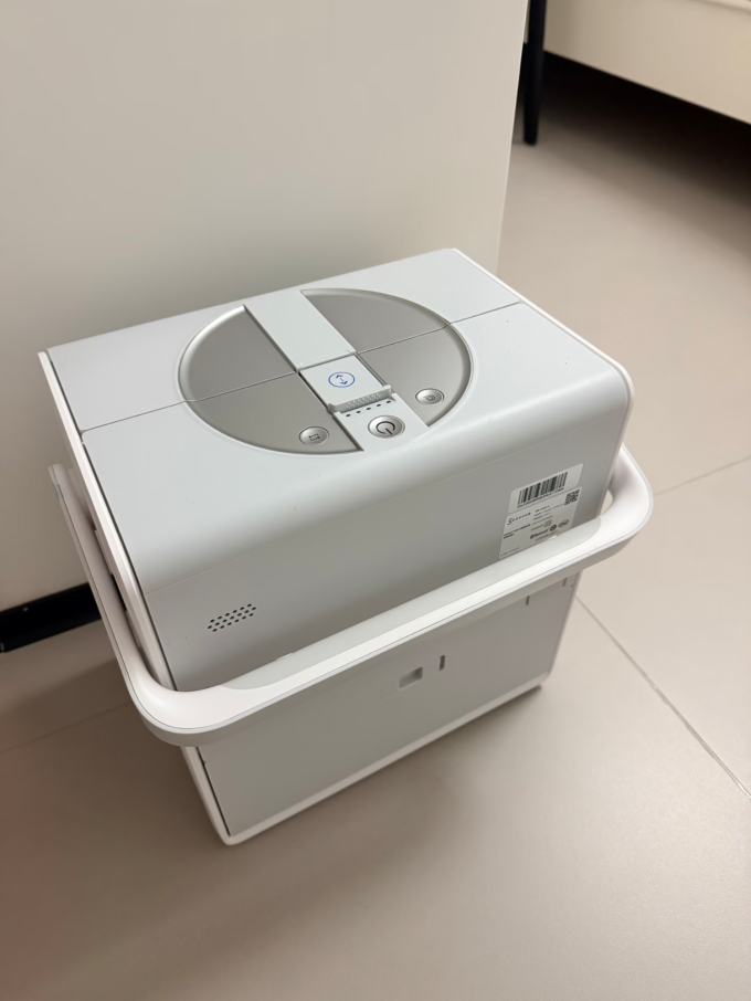 擦窗机器人