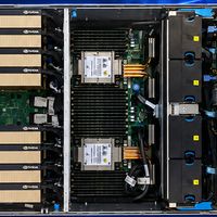 8卡H100强劲驱动 派能信创RS690-G10开启高性能AI计算新时代