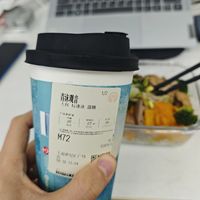 打工人清爽午餐搭配｜自带饭菜+霸王茶姬青沫观音又省又舒坦！