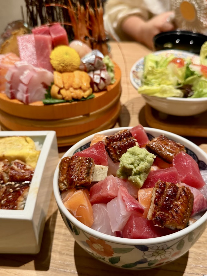 聚会餐饮