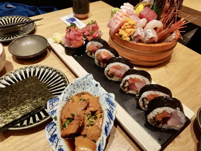 聚会餐饮