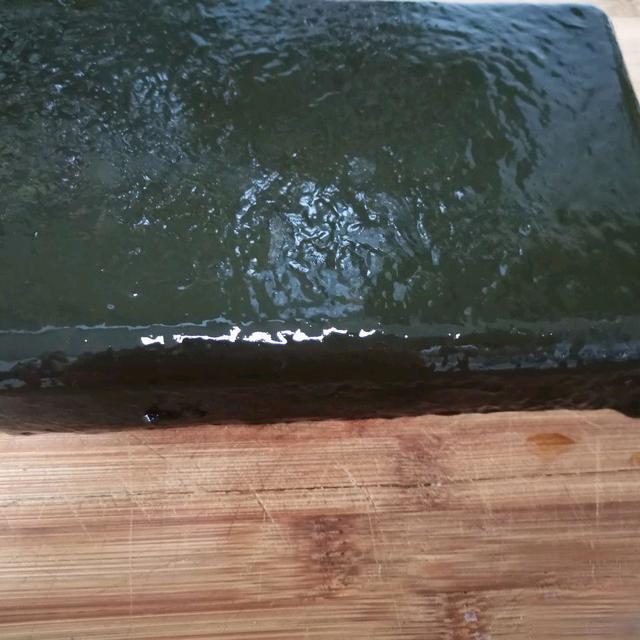 半杯都是料真的假的？实测书亦烧仙草，小料多到要勺子挖着吃