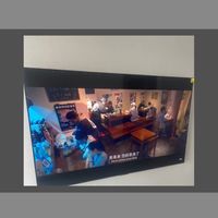 新家装修一步到位！85 英寸大屏太有氛围感✨