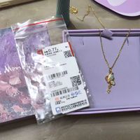 颜值出彩的蝴蝶金吊坠,送礼前不妨多做做功课