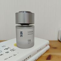 办公桌面氛围感升级，一只能静心提气的时来运转琉璃香薰