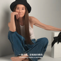 77岁王薇薇冻龄刷屏，我却想泼冷水：她的套路普通人根本复制不起
