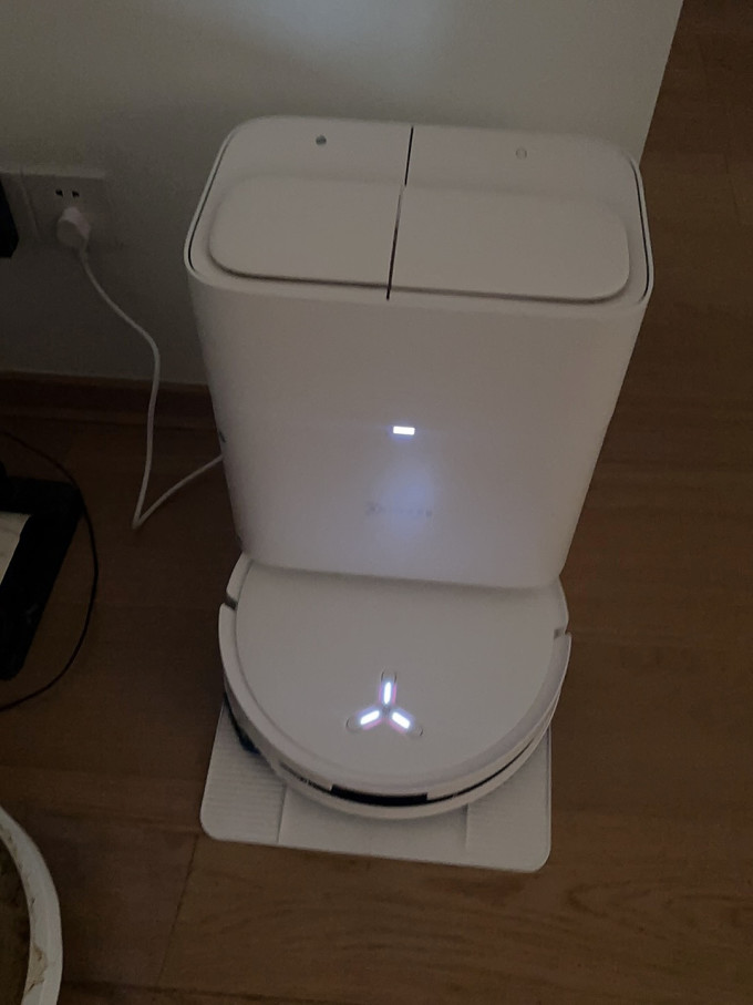 科沃斯扫拖一体机
