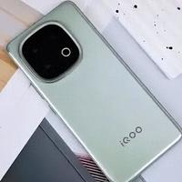 iQOO 15长焦和15T两亿像素谁更实用带娃旅行拍照选它不踩坑