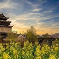 热门徒步地排队2小时？800元搞定4天深度游的小众平替攻略