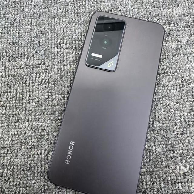 1500元买中端机还是旗舰？骁龙8Gen3老机型集体真香，三款闭眼入不踩坑